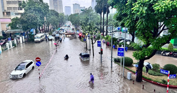 Hà Nội dự kiến đầu tư gần 6.000 tỷ cho các công trình khẩn cấp chống mưa bão