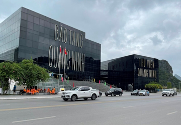 'Ngọc trai đen' bên vịnh biển đẹp nhất Việt Nam đón vị khách thứ 1 triệu