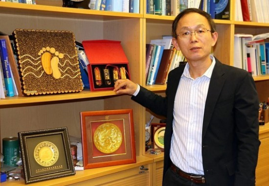 Giáo sư hàng đầu về dự báo và phòng, chống lũ lụt từ chức tại đại học danh tiếng thế giới, trở về quê hương giảng dạy - ảnh 1