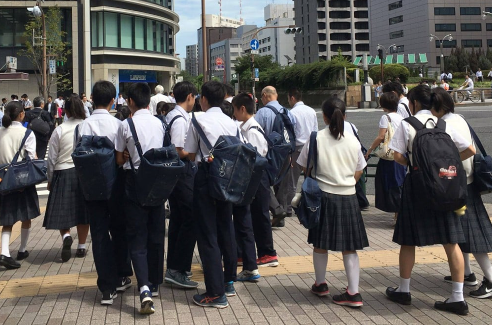 Trình độ tiếng Anh của Nhật Bản rơi xuống mức thấp kỷ lục, xếp sau Lào và Việt Nam - ảnh 1