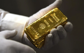 Giá vàng hôm nay 16/12: Áp sát đỉnh lịch sử, thị trường chờ quyết định quan trọng từ Fed