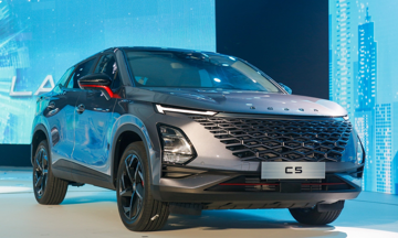 Mẫu SUV cỡ B từng được cầu thủ Nguyễn Xuân Son  tặng bà xã nay giảm giá 70 triệu chỉ còn 485 triệu, cam kết bảo hành 1 triệu km, ‘đấu thẳng’ với Mitsubishi Xforce