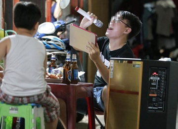 Từ nay, hát karaoke gây ồn ào vào bất kỳ thời điểm nào trong ngày đều có thể bị phạt tới 160 triệu đồng