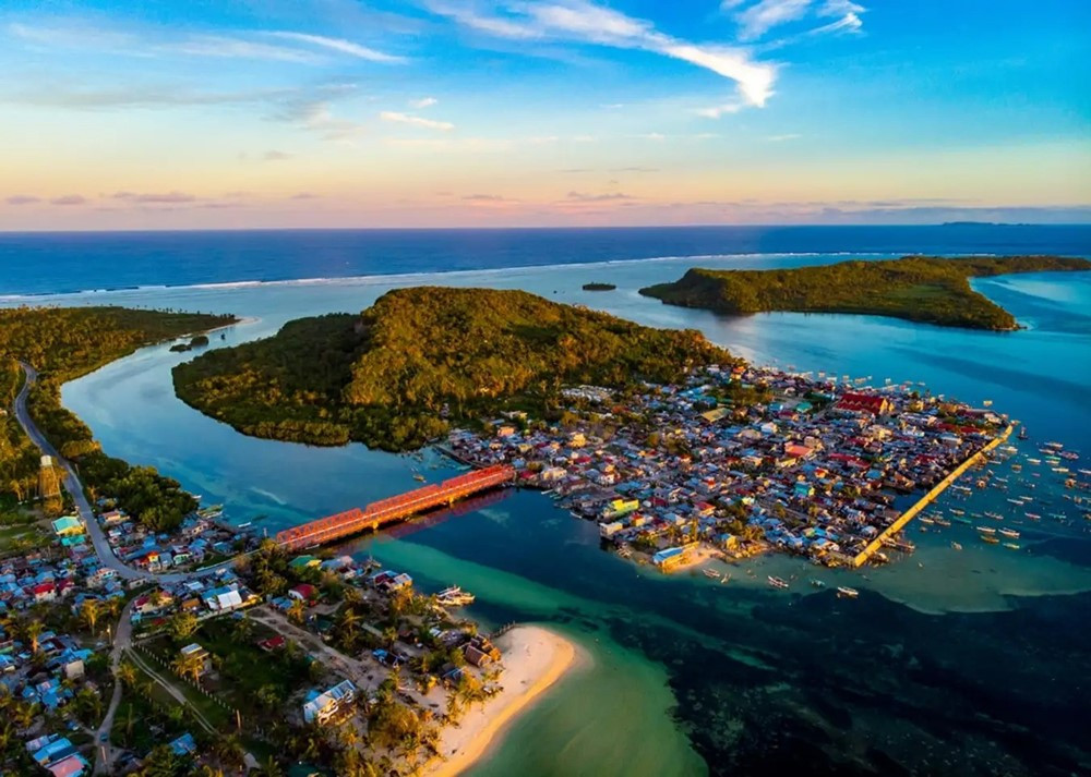 Quốc gia duy nhất Đông Nam Á không có biên giới đất liền, sở hữu hơn 7.600 hòn đảo, có 170 ngôn ngữ khác nhau - ảnh 1