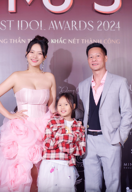 Mỹ nhân Việt từng nặng 90kg sau khi kết hôn với đại gia hơn 26 tuổi, chung sống 10 năm nhưng vẫn trì hoãn đám cưới - ảnh 6