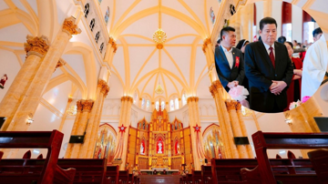 Đại gia Ninh Bình chi 400 tỷ xây thánh đường lớn nhất Việt Nam: 7 người con giàu có, cháu gái SN 2001 giữ chức Chủ tịch CLB bóng đá