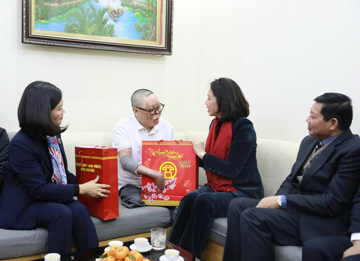 Hà Nội chi hơn 547 tỷ đồng tặng quà nhân dịp Tết Nguyên đán 2026, đối tượng nào được nhận?