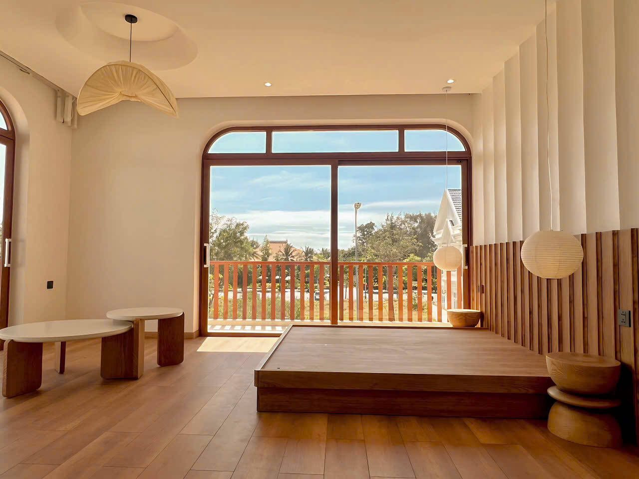 Sống chậm trong tổ ấm giao thoa giữa kiến trúc đương đại và hồn Việt truyền thống- Ảnh 6.