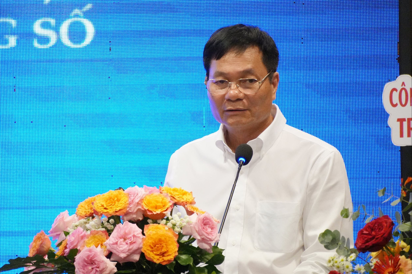 Thiếu tướng Lê Minh Mạnh - Chi hội trưởng Chi hội Phía Nam của Hiệp hội An ninh mạng Quốc gia - phát biểu tại hội thảo. 1-8302.jpg