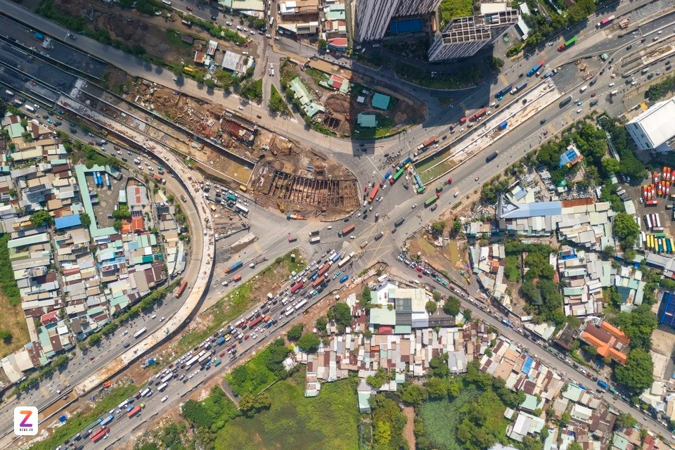 Nút giao hơn 3.400 tỷ lớn và hiện đại nhất TP giàu nhất Việt Nam lỡ hẹn về đích- Ảnh 1. Nút giao hơn 3.400 tỷ lớn và hiện đại nhất TP giàu nhất Việt Nam lỡ hẹn về đích- Ảnh 1.