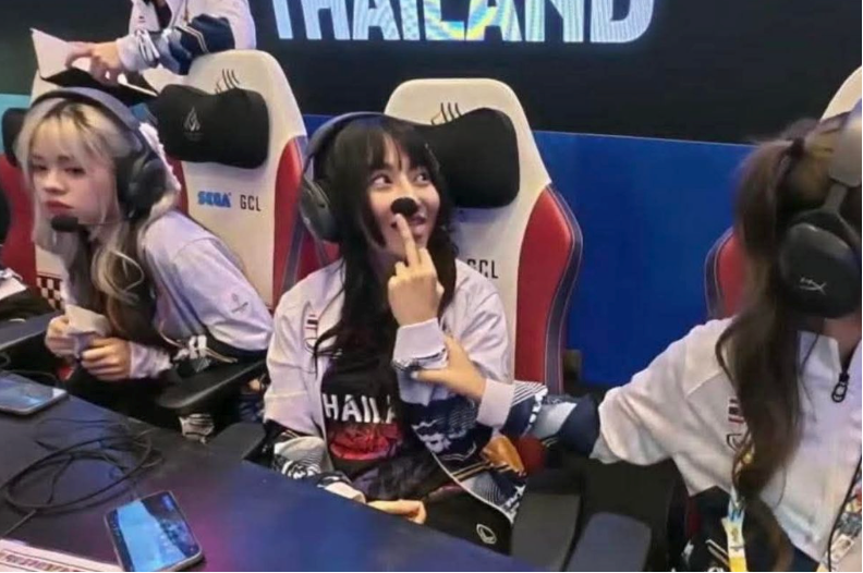 Hot girl Liên Quân Thái Lan chơi xấu bị đuổi khỏi <a style='text-decoration: none;' href='/SEA'>SEA</a> Games 33 lên tiếng: ‘Nếu gian lận, tôi đã thắng Việt Nam’ - ảnh 2