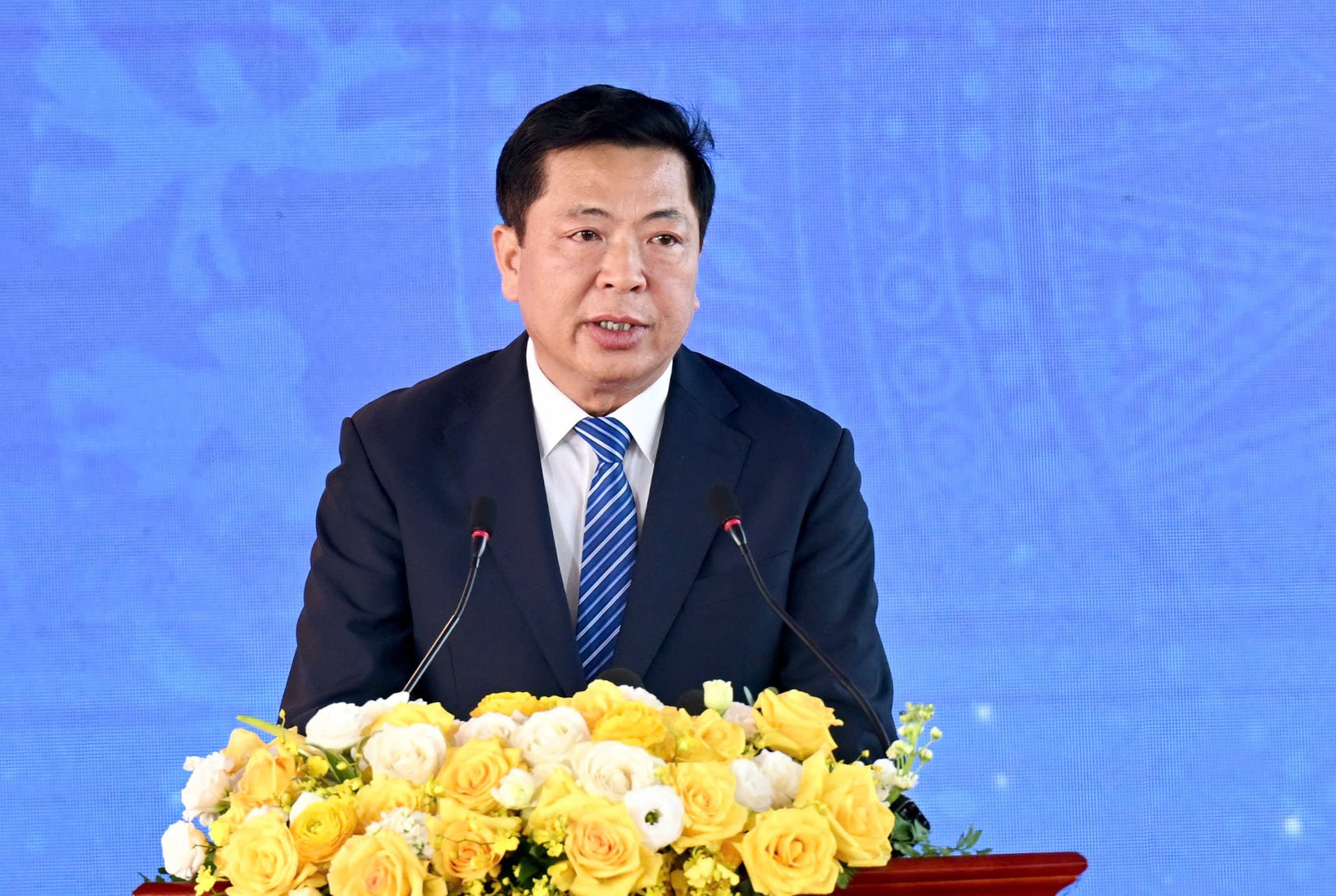 Năm 2025, cả nước đã khởi công, khánh thành 564 công trình, dự án hạ tầng- Ảnh 1. Năm 2025, cả nước đã khởi công, khánh thành 564 công trình, dự án hạ tầng- Ảnh 1.