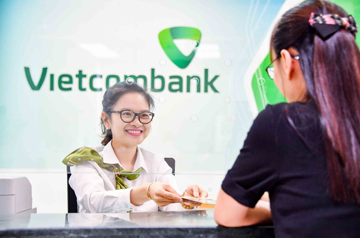 Cuối năm gửi 100 triệu đồng và 500 triệu đồng tại Vietcombank, lãi cao nhất bao nhiêu?