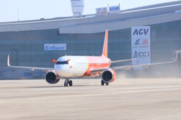 Vietjet của tiến sĩ Nguyễn Thị Phương Thảo ghi dấu hai cột mốc quan trọng tại siêu sân bay 16 tỷ USD
