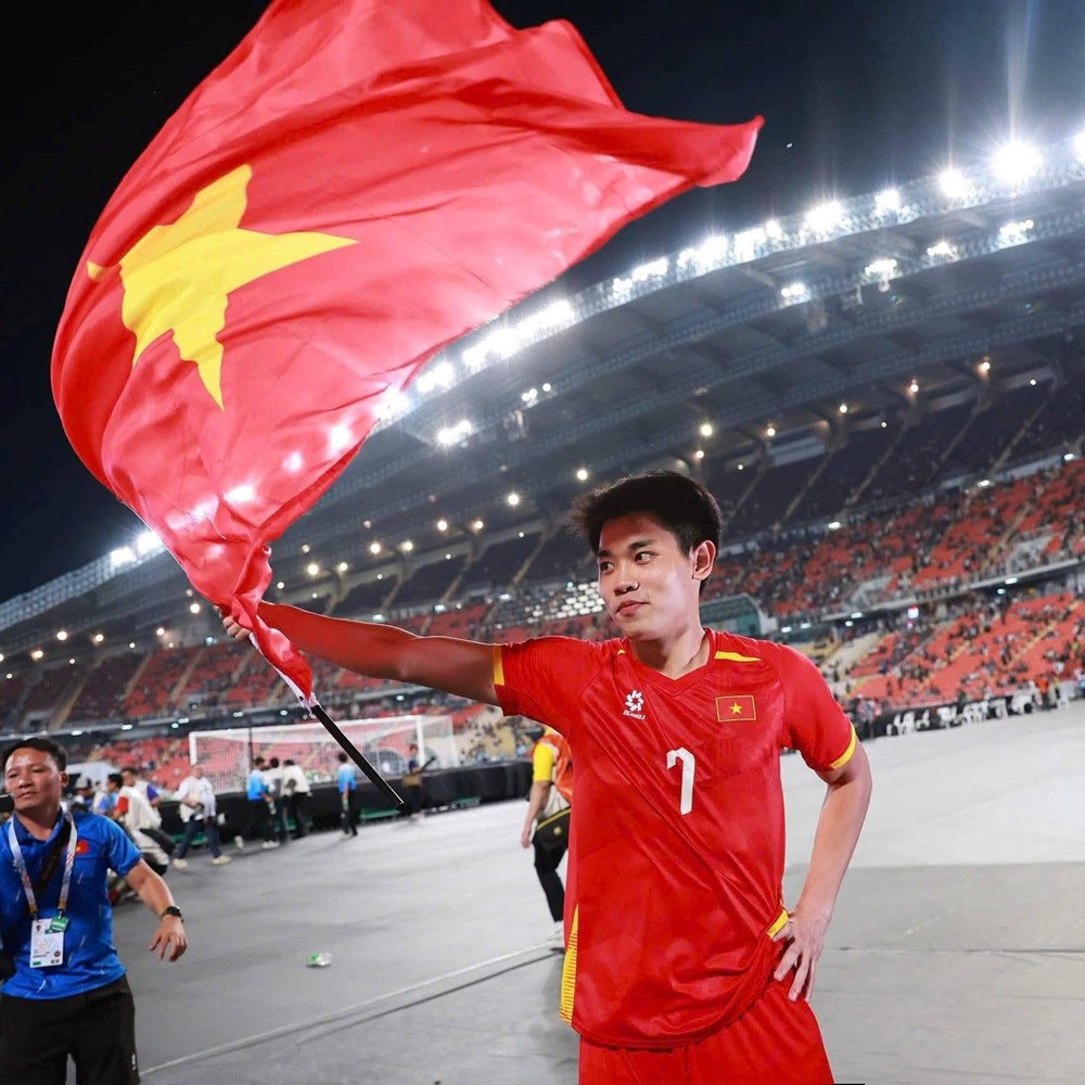 Giành HCV <a style='text-decoration: none;' href='/SEA'>SEA</a> Games 33, U22 Việt Nam nhận 'mưa' tiền thưởng - ảnh 2