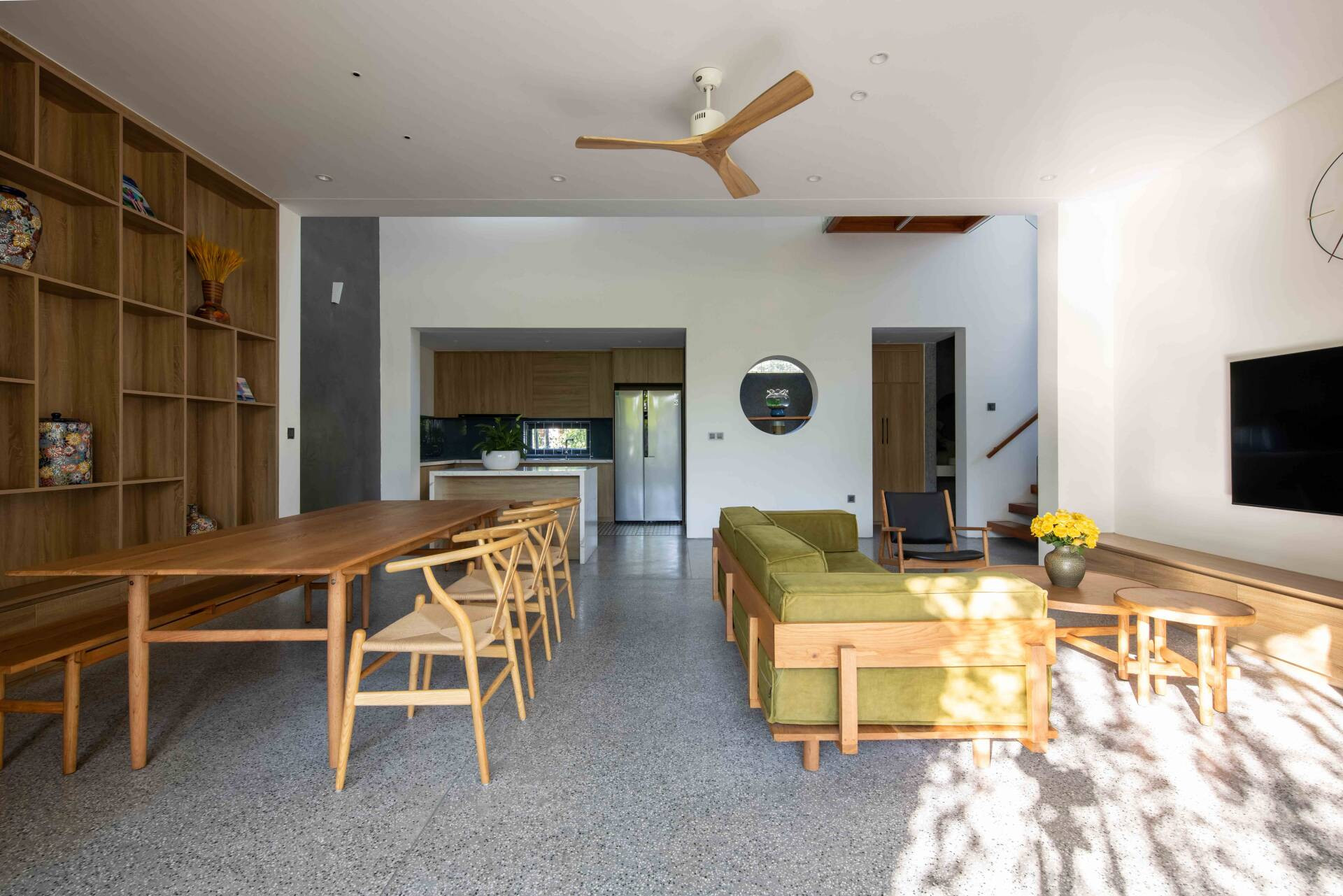 Trở về không gian xưa với ngôi nhà được thiết kế dung hòa 2 thế hệ- Ảnh 4. Trở về không gian xưa với ngôi nhà được thiết kế dung hòa 2 thế hệ- Ảnh 4.