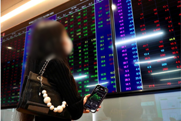 Bị lừa gần 4 tỷ tiền tiết kiệm, bà Ngô trình báo cảnh sát thì được khuyến khích chuyển thêm 3,3 tỷ