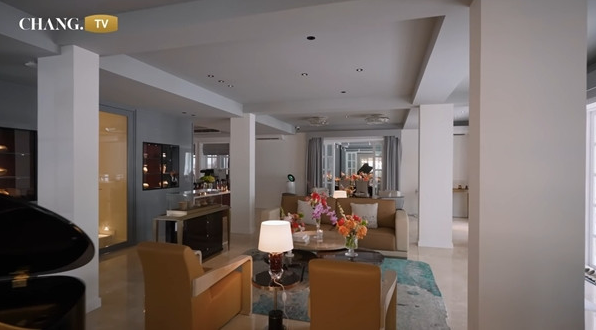 Biệt phủ 1.600m2 lộng lẫy chẳng kém khách sạn 5 sao của CEO công ty BĐS thuộc Novaland- Ảnh 3.