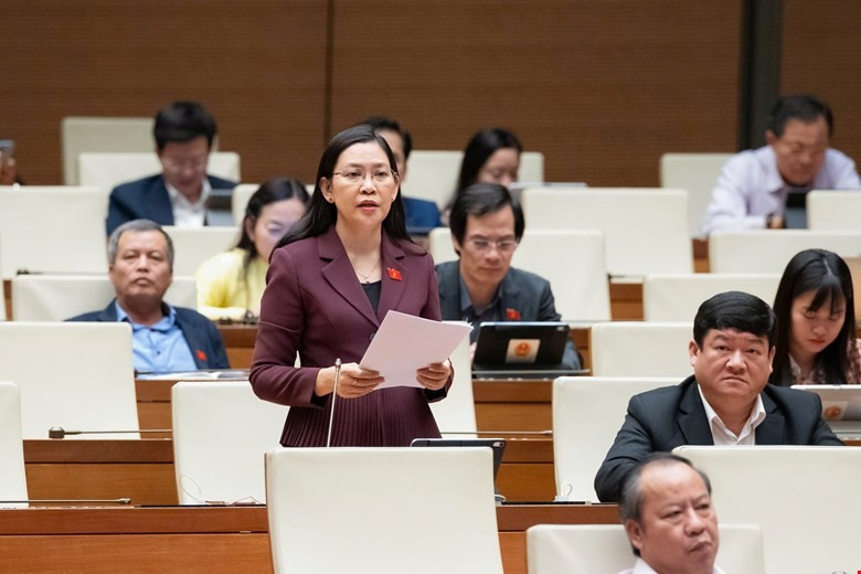 Đại biểu Huỳnh Thị Ánh Sương. 212suong.jpg