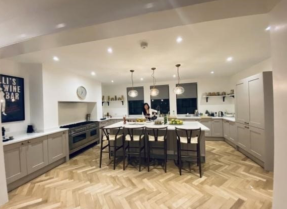 Biệt phủ 1.600m2 lộng lẫy chẳng kém khách sạn 5 sao của CEO công ty BĐS thuộc Novaland- Ảnh 6.