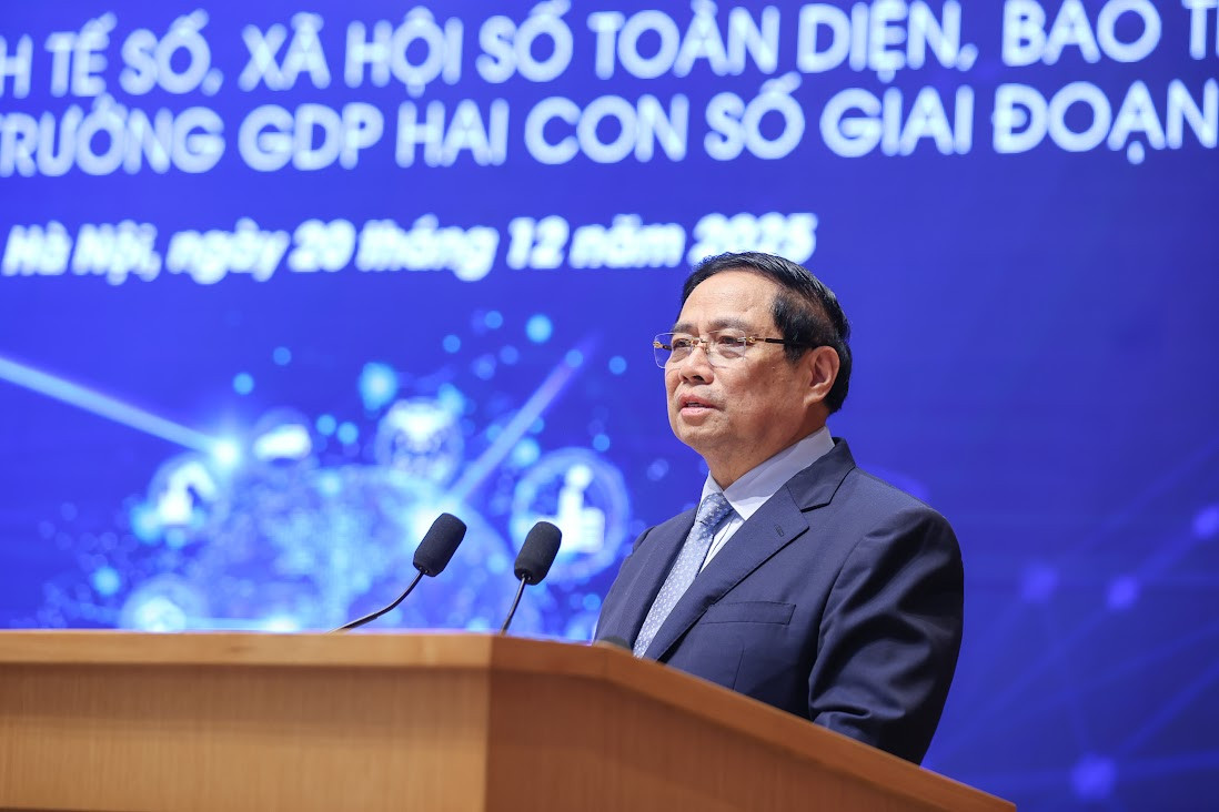 TỔNG THUẬT: Thủ tướng Phạm Minh Chính chủ trì Diễn đàn quốc gia phát triển Kinh tế số và xã hội số lần thứ 3- Ảnh 4.