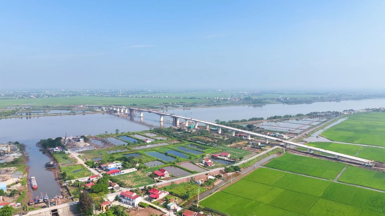 Khu vực sông Đáy. Nguồn ảnh: Báo Xây dựng Khu vực sông Đáy. Nguồn ảnh: Báo Xây dựng