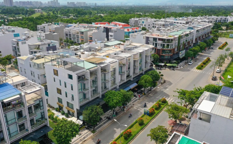Khu nhà ở Lô số 4 thuộc Khu 9A+B - Khu chức năng số 9, Khu đô thị mới Nam Sài Gòn được cấp sổ hồng. Ảnh: CAND. 1.jpg