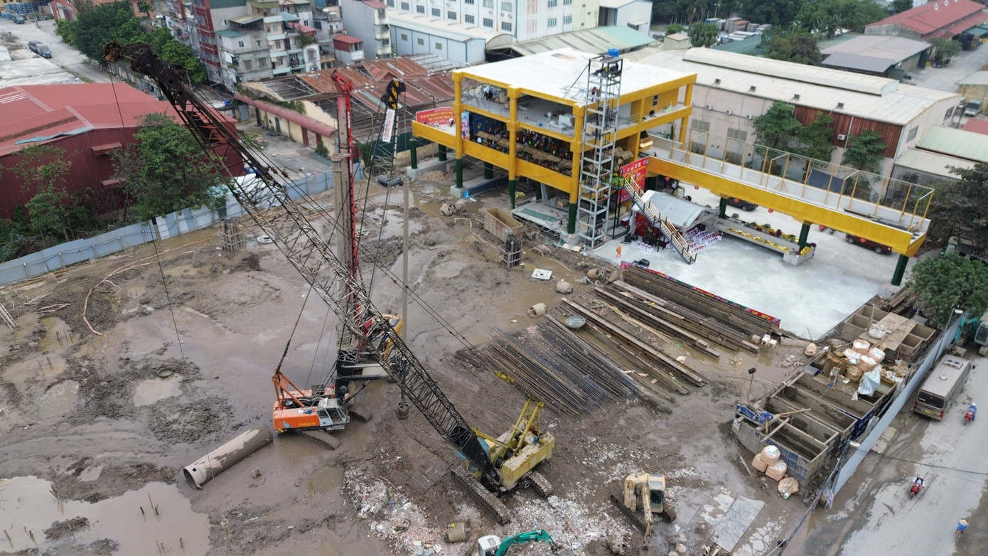 Ô đất số 4, 6, 8 ngõ 321 Vĩnh Hưng, hiện đang được Công ty TNHH Thương binh nặng Hòa Bình tổ chức thi công 2.jpg