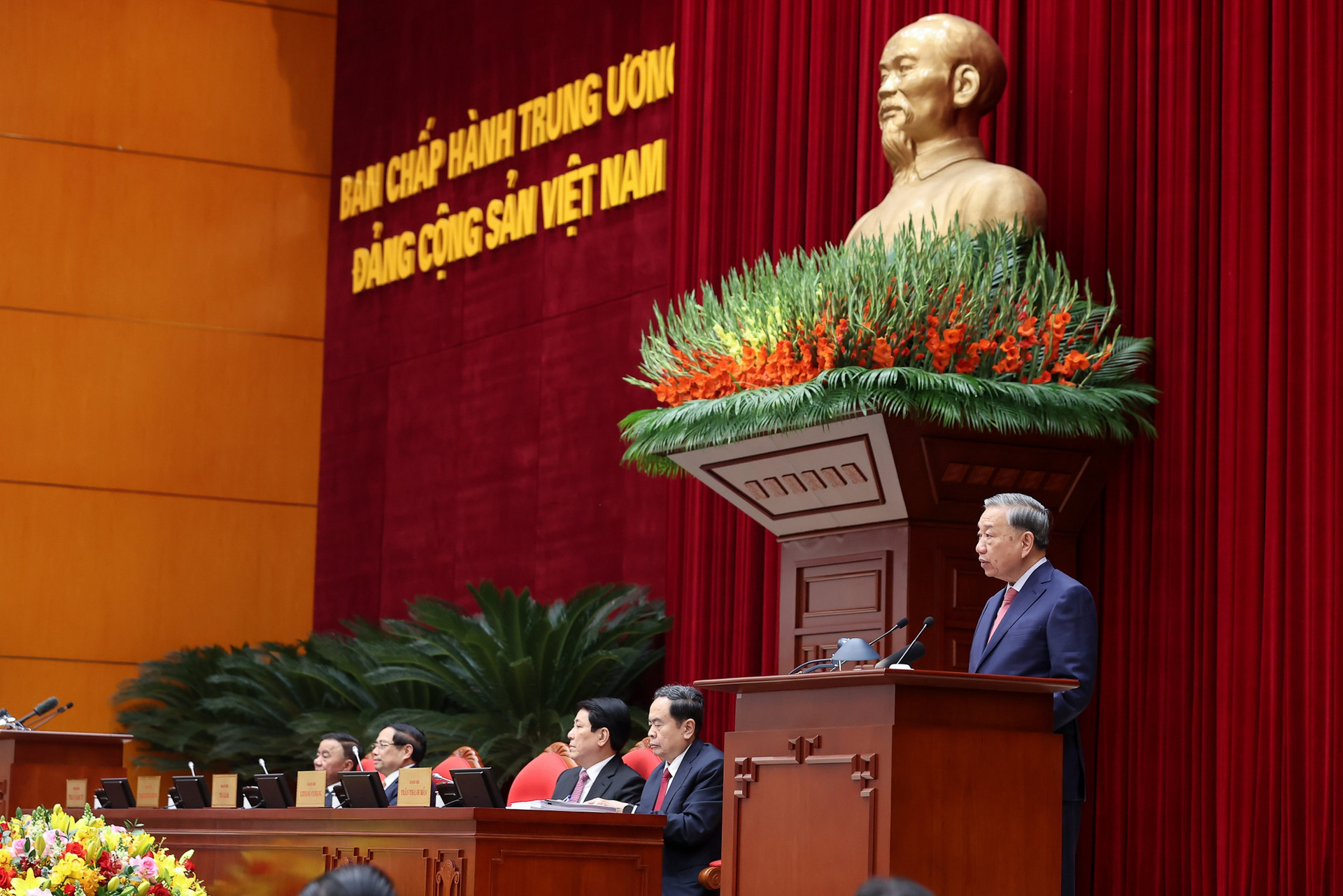Việc lựa chọn nhân sự phải thật kỹ lưỡng, chắc chắn, thận trọng, chính xác, đúng quy định- Ảnh 5. Việc lựa chọn nhân sự phải thật kỹ lưỡng, chắc chắn, thận trọng, chính xác, đúng quy định- Ảnh 5.