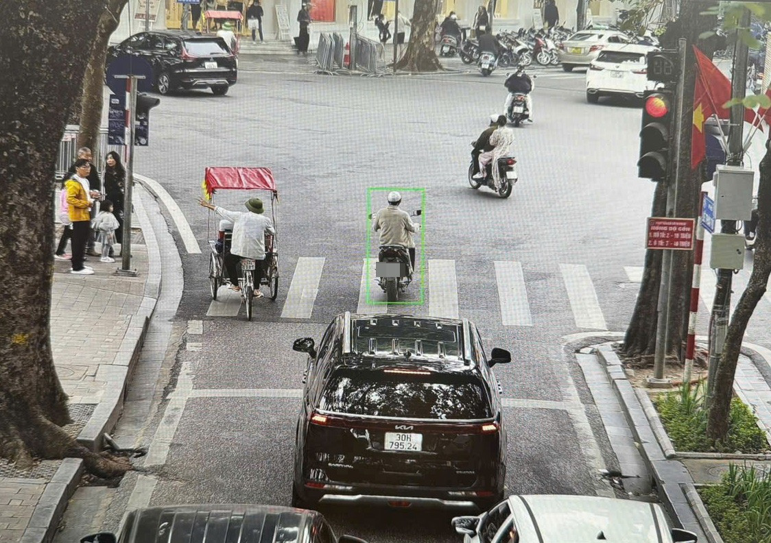 Hình ảnh camera AI nhận diện phương tiện vi phạm. giao-thong-1.jpg