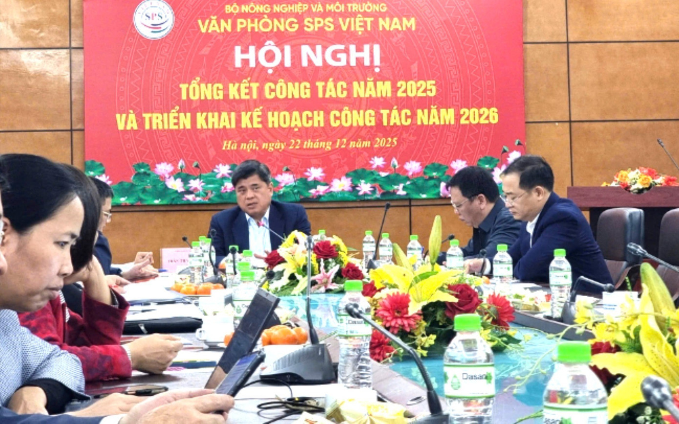 Thứ trưởng Trần Thanh Nam cho rằng, việc giảm cảnh báo SPS Việt Nam mới chỉ là kết quả bước đầu, không thể chủ quan. z7353329404563-189c7f3cc1ac75be01b23c6a76e3a631-8291.jpg