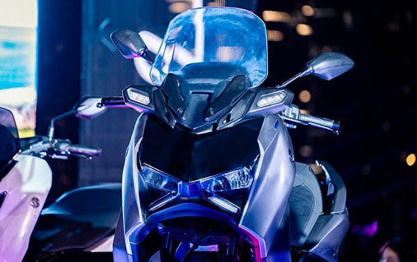 Yamaha NMAX-the-he-moi-4