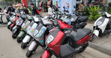 Xe máy điện của Honda giảm giá mạnh tại đại lý