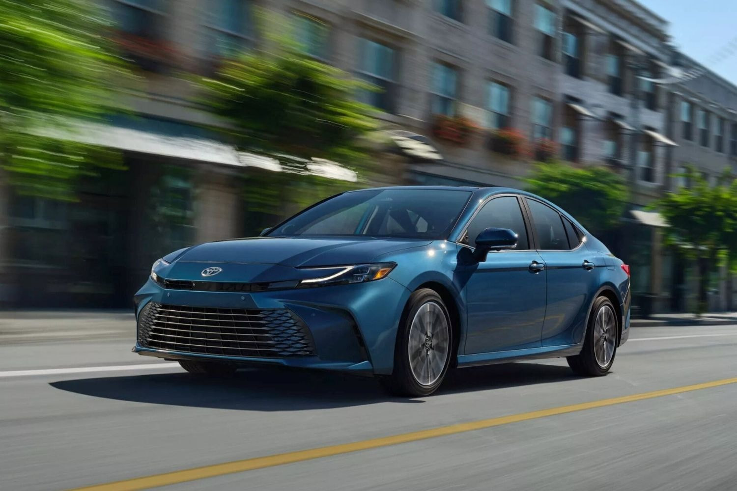 2025-toyota-camry-ban-my.jpg