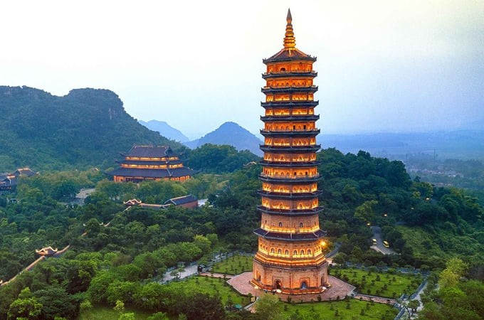 Cách Hà Nội hơn 90km có một ngôi tháp 13 tầng, cao 100m, được công nhận là bảo tháp cao nhất châu Á - ảnh 2