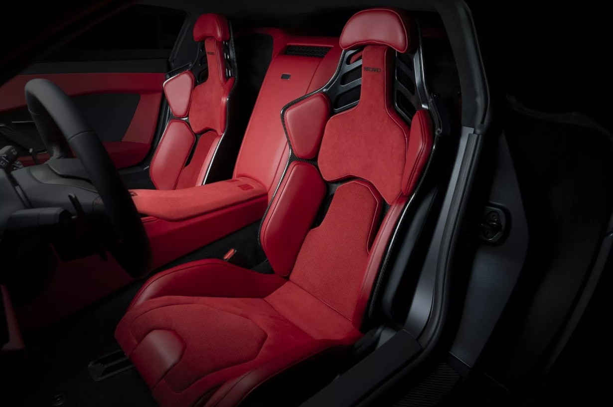 gr-gt-interior-2.jpg