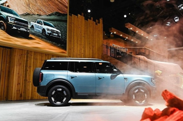 Ford bán mẫu SUV điện đàn ông Việt sẽ thích, giá chỉ hơn 800 triệu: Mạnh tới 445 mã lực, chạy xa tới 650km/1 lần sạc, trang bị tới 30 camera và cảm biến rất an toàn