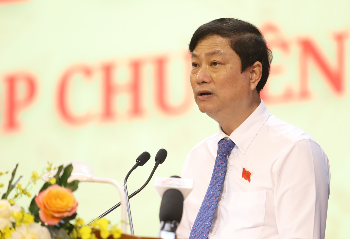 Chủ tịch HĐND TPHCM Võ Văn Minh phát biểu khai mạc kỳ họp. img-9026.jpg