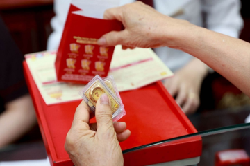 Giá vàng sáng 26/12: Lấy lại đà tăng, giới phân tích vẫn giữ quan điểm lạc quan