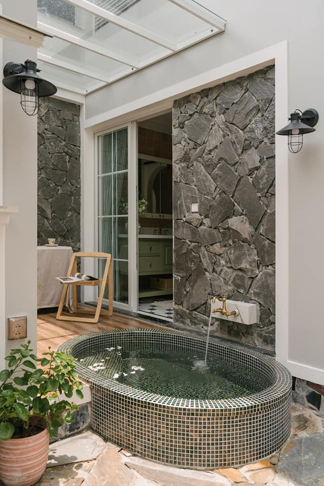 Bỏ phố về xa trung tâm, vợ chồng trẻ bỏ 4 tỷ xây nhà 70m2 để ‘sống chậm’- Ảnh 12. Bỏ phố về xa trung tâm, vợ chồng trẻ bỏ 4 tỷ xây nhà 70m2 để ‘sống chậm’- Ảnh 12.