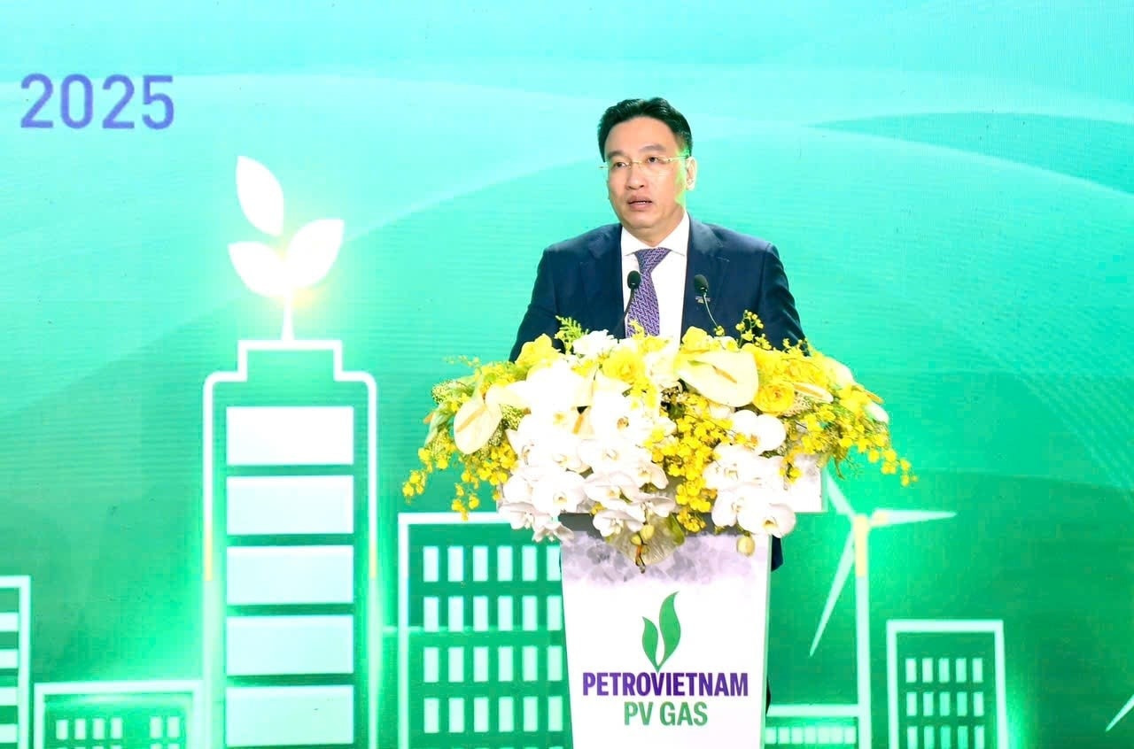 Đồng chí Nguyễn Thanh Bình – Bí thư Đảng ủy, Chủ tịch HĐQT PV <a style='text-decoration: none;' href='/GAS'>GAS</a> phát biểu đáp từ