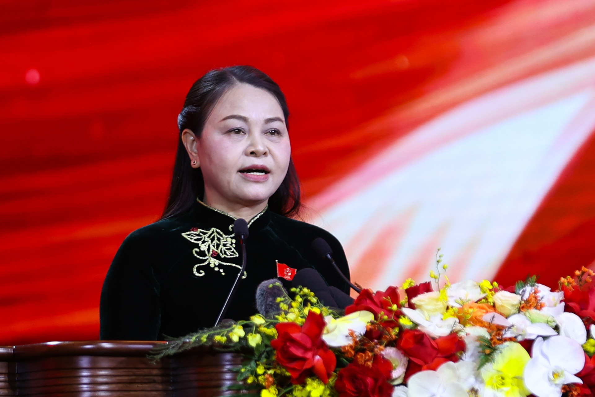 Thủ tướng phát động phong trào thi đua yêu nước giai đoạn 2026-2030 với '1 mục tiêu-3 đột phá-5 trọng tâm'- Ảnh 2. Thủ tướng phát động phong trào thi đua yêu nước giai đoạn 2026-2030 với '1 mục tiêu-3 đột phá-5 trọng tâm'- Ảnh 2.