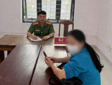 Chị N. đến ngân hàng chuyển tiền cho ‘nhân viên của Tập đoàn Vingroup’, công an lập tức vào cuộc