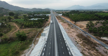 Lý do nhiều cao tốc vừa bị 'tuýt còi'