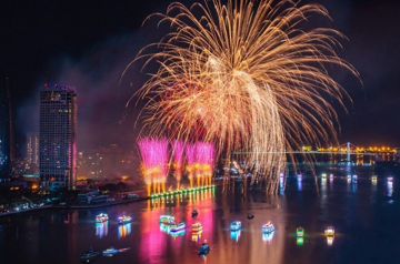 Nghỉ Tết Dương lịch 4 ngày, vé máy bay dồi dào, người Việt đổ xô săn tour du lịch phút cuối