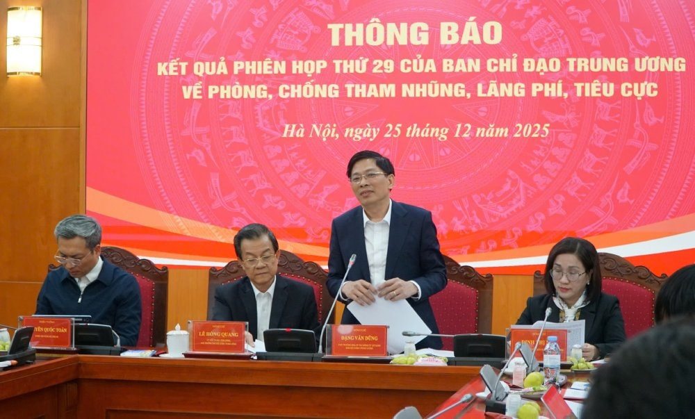 Phó Trưởng Ban Nội chính Trung ương Đặng Văn Dũng cho biết Ban Chỉ đạo Trung ương đã thống nhất đưa các vụ sai phạm liên quan tới kinh doanh đất hiếm, quặng bô-xít vào diện theo dõi, chỉ đạo. Ảnh Báo Lao động