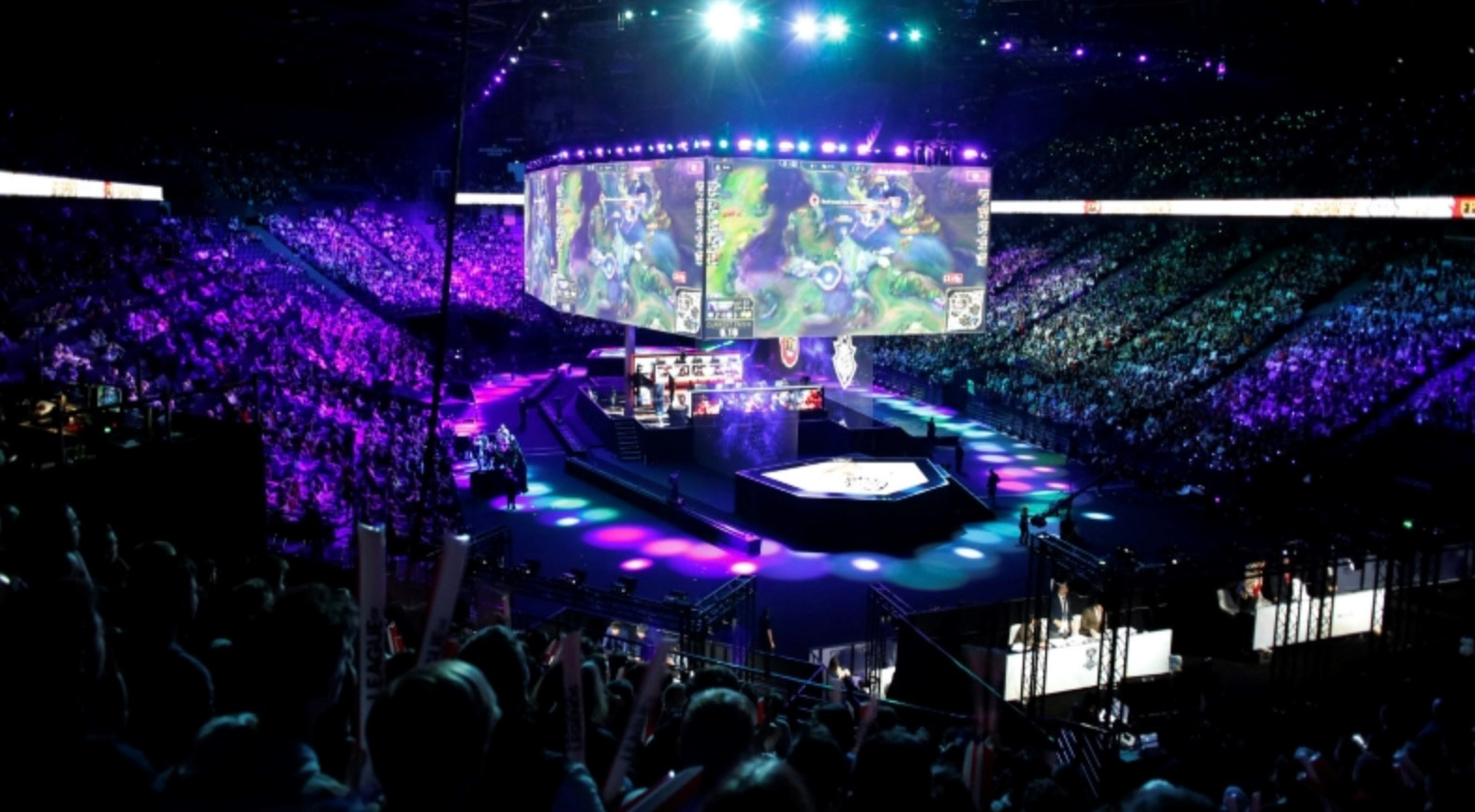 Việt Nam sẽ có siêu đấu trường eSport, quy mô 10.000 chỗ ngồi, tọa lạc tại khu đô thị thể thao đẳng cấp quốc tế- Ảnh 2. Việt Nam sẽ có siêu đấu trường eSport, quy mô 10.000 chỗ ngồi, tọa lạc tại khu đô thị thể thao đẳng cấp quốc tế- Ảnh 2.