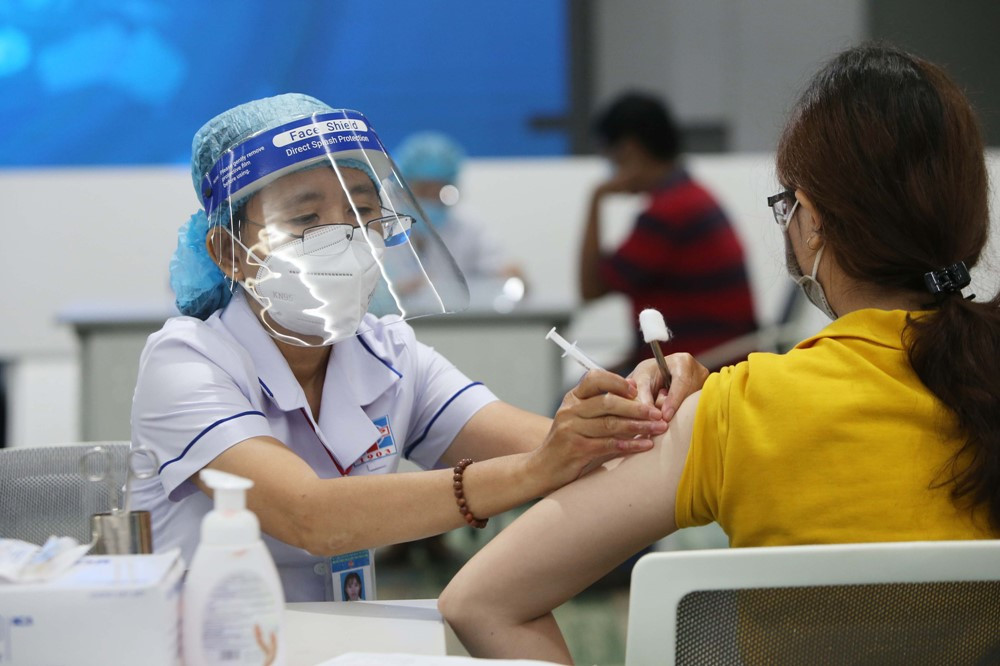 Năm 2026 tiềm ẩn nhiều nguy cơ dịch bệnh, Bộ Y tế yêu cầu không để 'khoảng trống' tiêm chủng - ảnh 3
