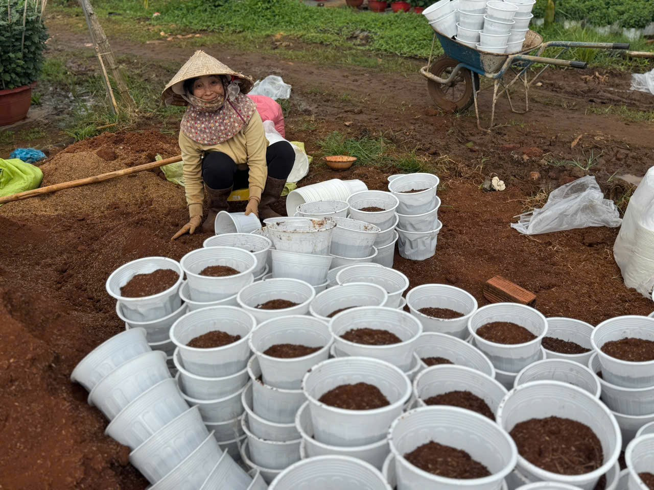 khong-khi-lam-viec.jpg