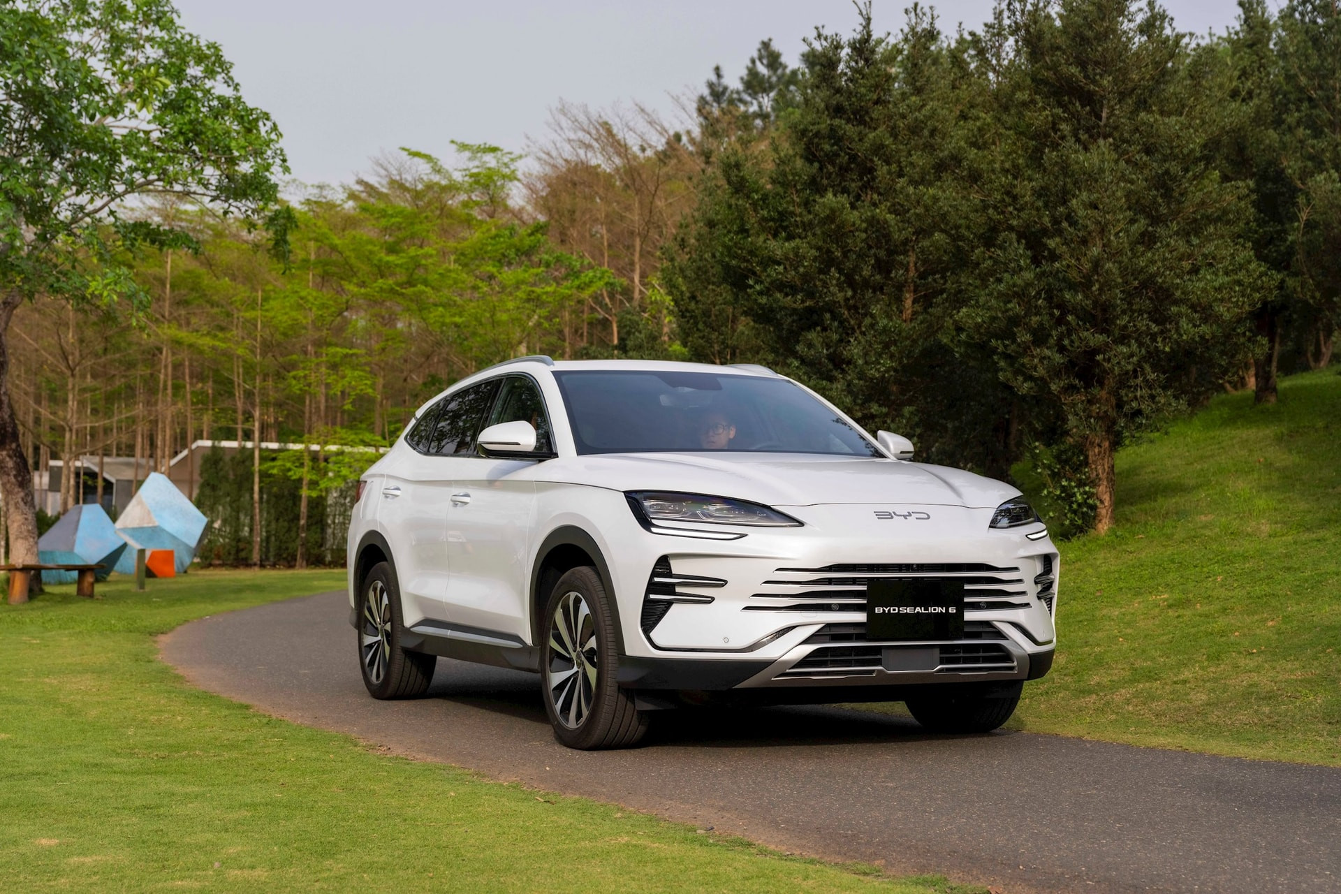 BYD_SEALION6_White_2 (1)